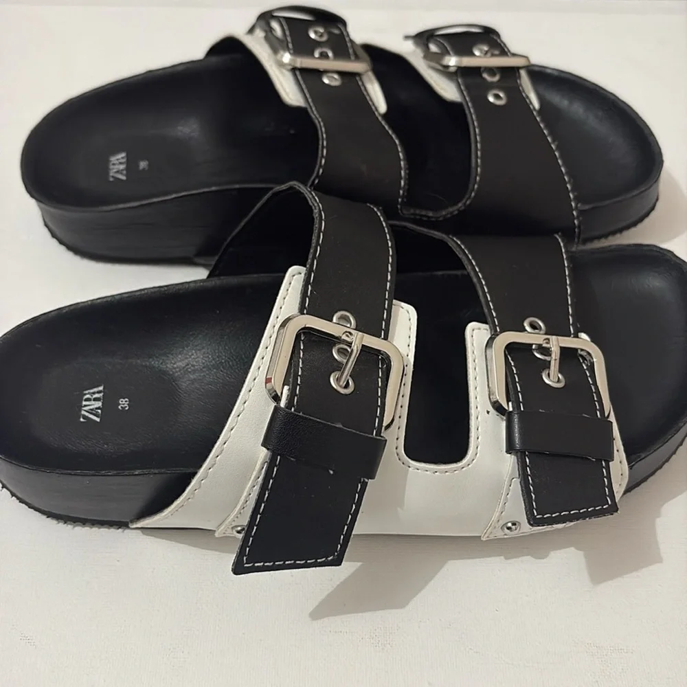 Zara Double Buckle Sandals Size 38 Black & White - Picture 8 of 8